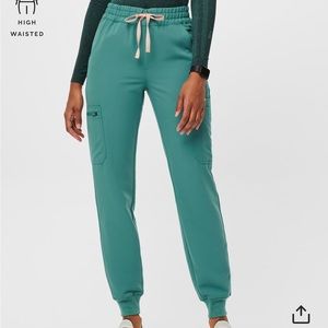FIGS Medium Cactus High Waisted Uman Relaxed Joggers (regular length)